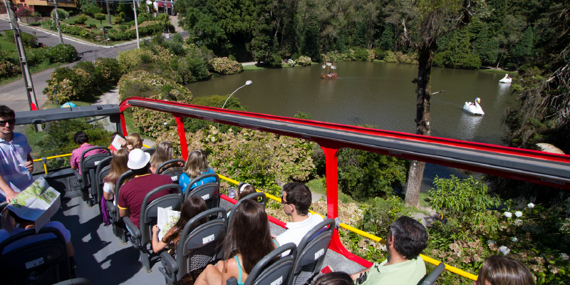 Combo Bustour - Pacote Família para 3 pessoas