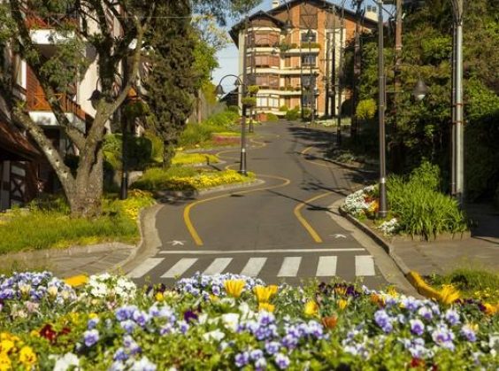 Rua Torta em Gramado - Foto 11 de 1