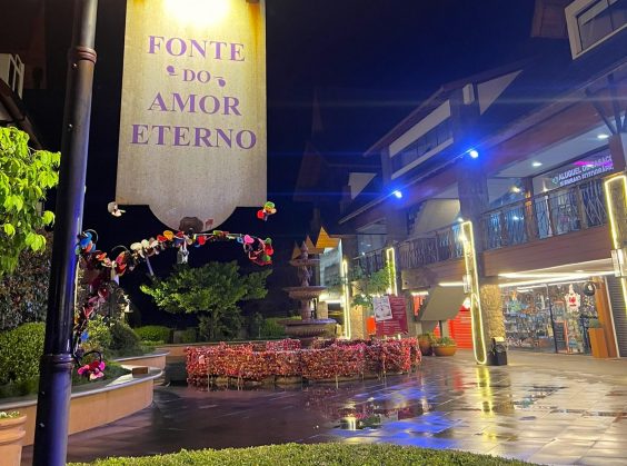 Fonte do Amor Eterno - Foto 3 de 1